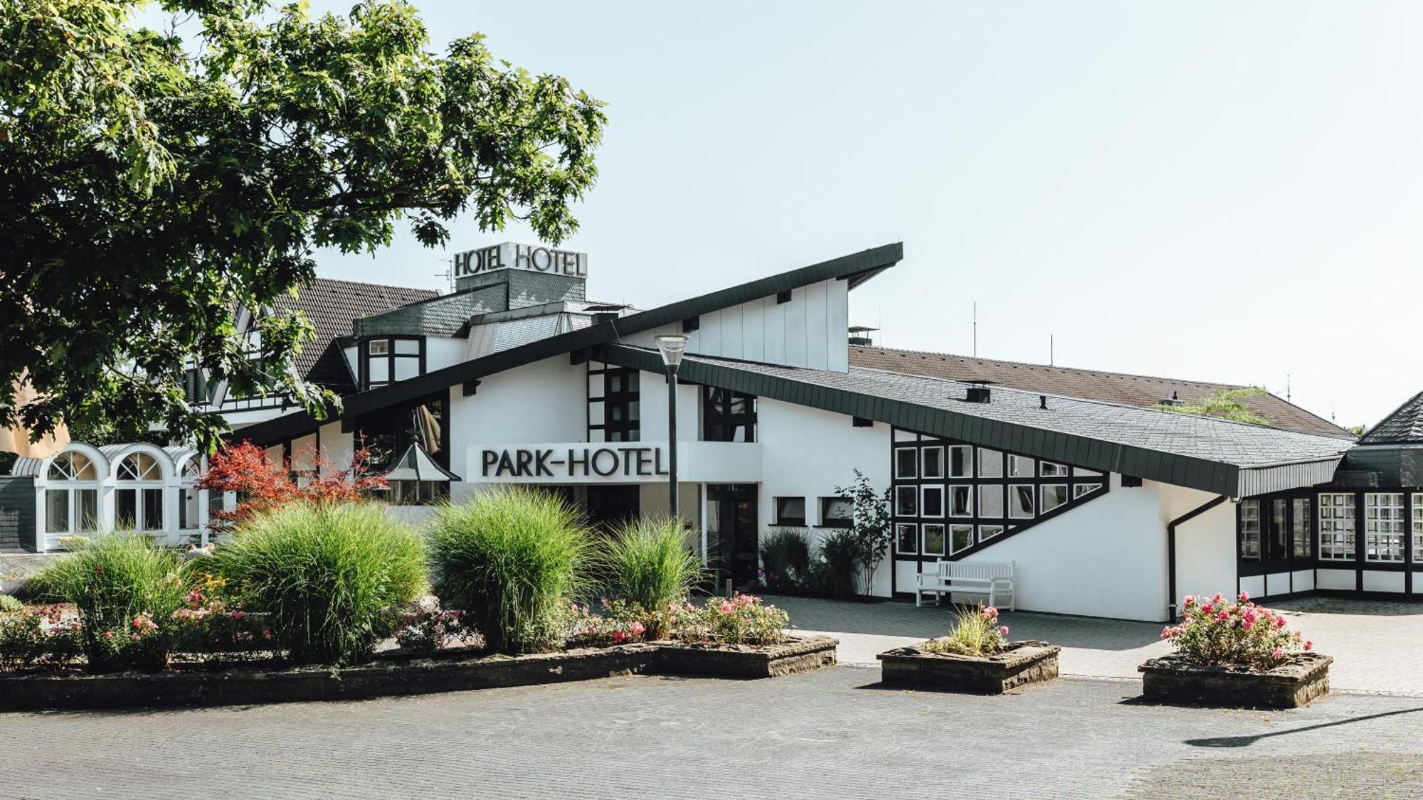 Parkhotel Nuembrecht Exterior foto