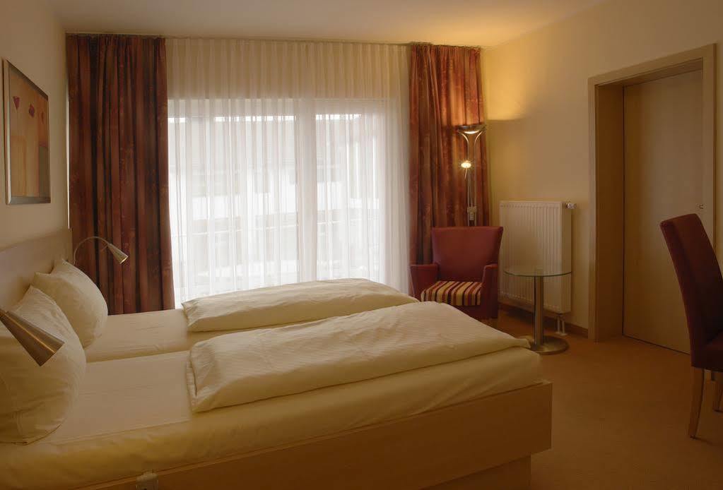 Parkhotel Nuembrecht Exterior foto